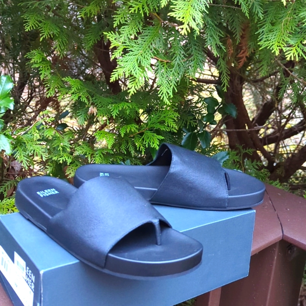 Eileen Fisher “Edge” Black Slide Sandals - Picture 8 of 8